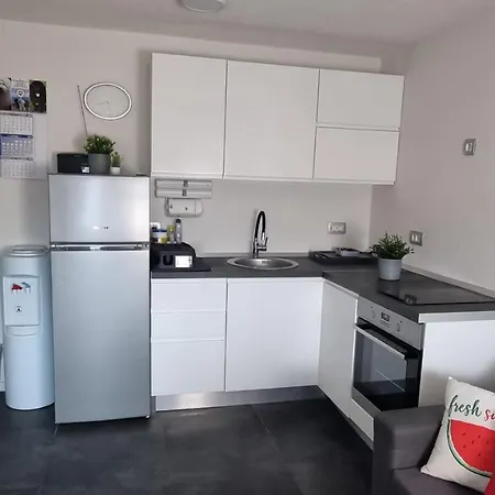 Apartman Moni * Vir